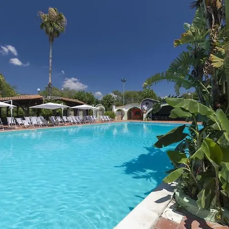 In Guest - Sayonara Club Village - Spacious Double * San Ferdinando